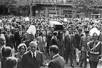 Entierro del subinspector Francisco Anguas Barragán.