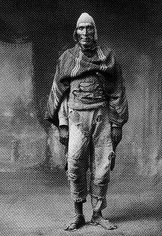 Fotografía de Martín Chambi  Gigante de Paruro, Juan de la Cruz Sihuana,  Cuzco, 1925.