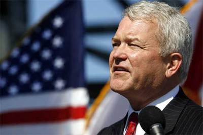 Mark Foley pronuncia un discurso en una conferencia en Miami en febrero pasado.