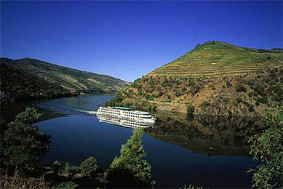 Paisaje de viñedos  a orillas del Douro (Duero), al norte de Portugal.