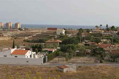 Chalés en suelo no urbanizable en el término de La Vila Joiosa.