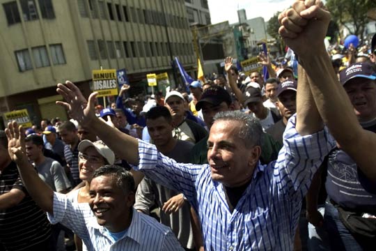 LA OPOSICIÓN VENEZOLANA SALE A LA CALLE.
