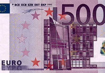 Un billete de 500 euros emitido por el Banco Central Europeo (BCE).