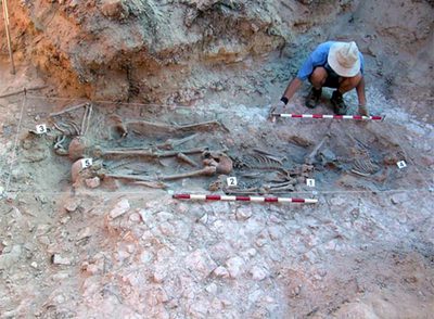 EXHUMACIÓN EN BARRANCO DE VALLADAR (BURGOS)