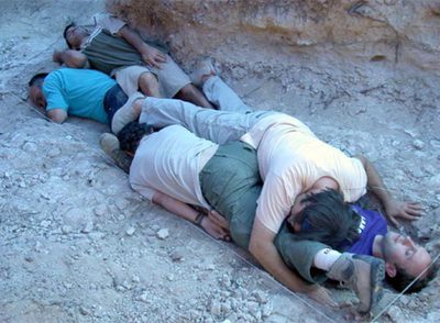 UN HOMENAJE A LOS FALLECIDOS