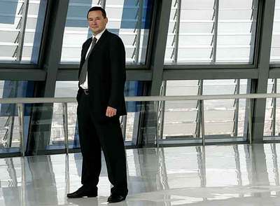 Ángel Simón, director general del grupo Agbar, en la Torre Agbar de Barcelona.