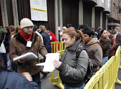 Colas para regularizarse