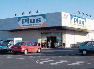 Centro comercial Plus Superdescuento del grupo Tengelmann.
