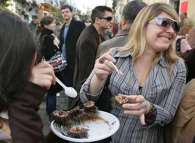 Ostiones y erizos para abrir boca al Carnaval