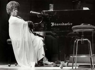 Sarah Vaughan, en una imagen de 1985.