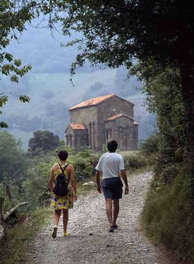 La iglesia prerrománica de Santa Cristina, en Pola de Lena (Asturias).