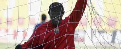 Eto'o, en su primer entrenamiento con el Barça tras su lesión.