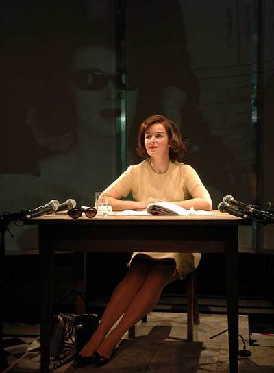 Representación de 'Jackie', por la Burgtheater de Viena.