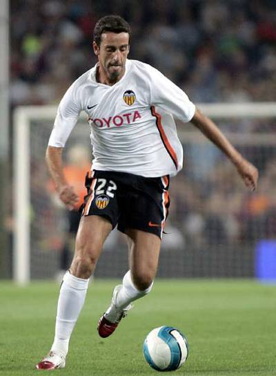 Edu, en un partido del Valencia en la primera vuelta frente al Barça.