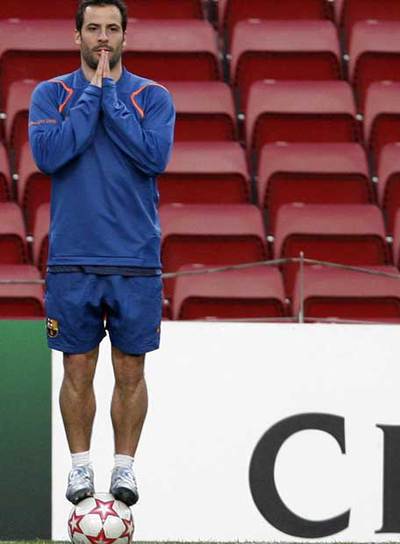 Giuly, durante un entrenamiento en el Camp Nou.
