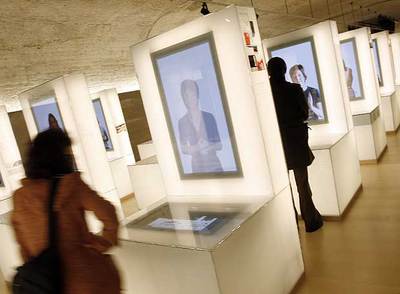 Una de las salas de la exposición  España [f.] Nosotras las ciudades. 