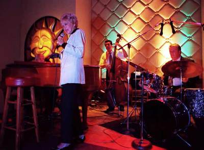 Anita O'Day, en Los Ángeles en 1999.