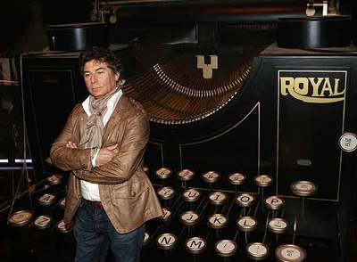 Jesús Quintero, en el estudio de grabación de  La noche de Quintero. 