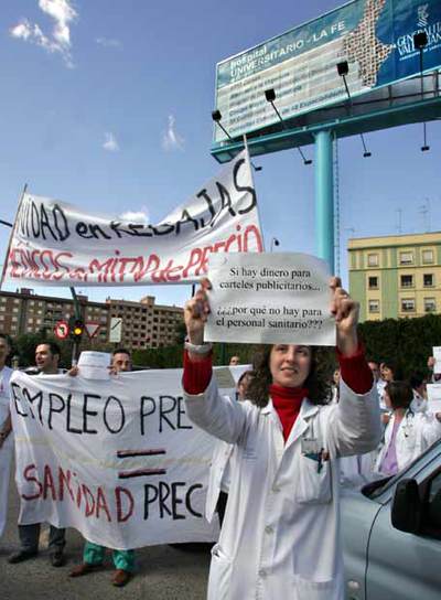 Los médicos siguen con su protesta