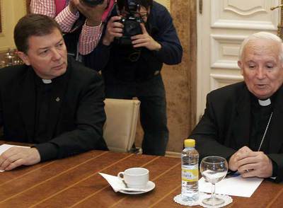 José Antonio Martínez Camino y Antonio Cañizares (a la derecha), el pasado año.