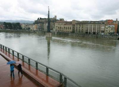 Crecida artificial del Ebro