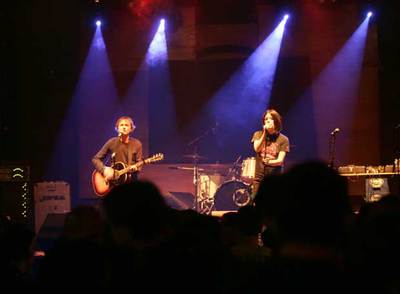 Momento de la actuación de Clovis en el concierto  2007 actuaciones sin Esperanza. 