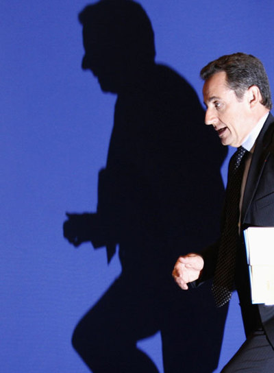Nicolas Sarkozy, ayer, poco antes de presentar su programa.