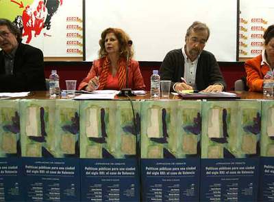 Joan Romero, Carmen Alborch, Joan Sifre y Marina Subirats, ayer en Valencia.