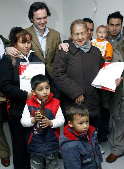 CASA NUEVA PARA LOS ESTACIO