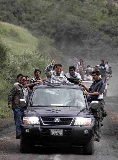 El presidente ecuatoriano, durante un viaje de campaña  el viernes.