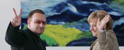 Merkel y Bono hablan de África