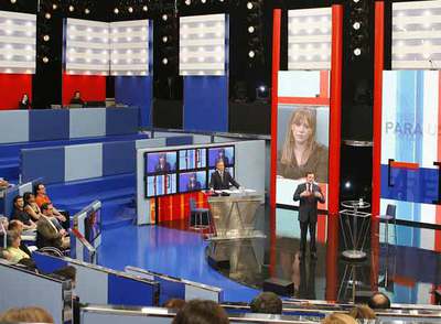 Rajoy se dirige a los 100 ciudadanos en el plató de TVE.