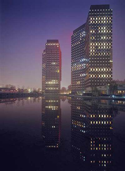 Museum of Modern Art (MOMA), en Beijing, de Dietmar Eberle.