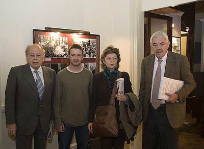 Homenaje a Huertas Clavería