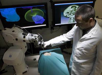 Investigadores de la Universidad Politécnica de Cataluña han creado un sistema para ensayar intervenciones quirúrgicas.
