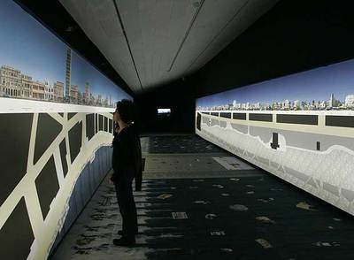 Instalación  Oceanmalecondrive , pieza incluida en la muestra del CCCB.