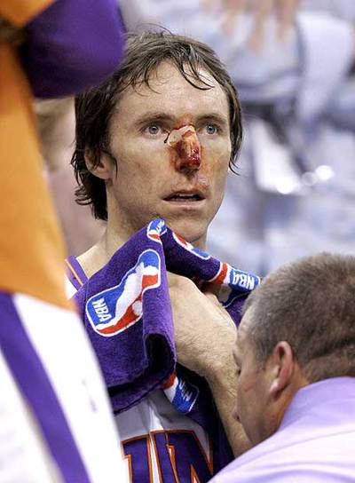 San Antonio gana la 'batalla' de Phoenix