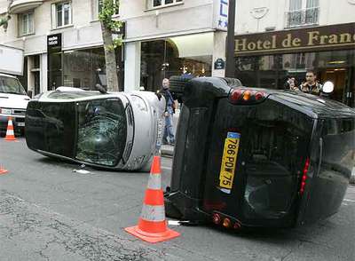 LA VIOLENCIA VUELVE A LAS CALLES DE PARÍS