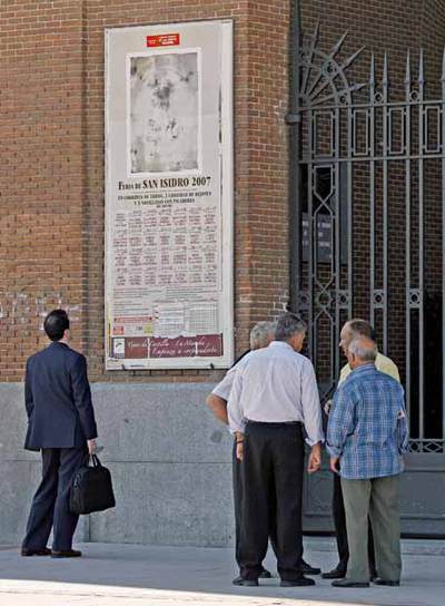 Exterior de la plaza madrileña de Las Ventas en una imagen de ayer.