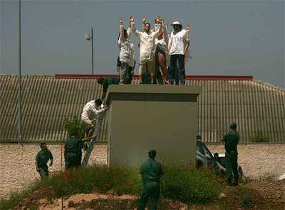 Protesta contra la base de la OTAN en Bétera