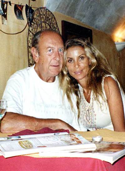 Anthony Ashley-Cooper, junto a su esposa, Jamila M'Barek.