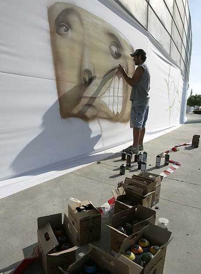 600 metros de 'graffiti' abren Festimad