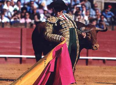 José Tomás, en una corrida en el mes de julio de 2002.