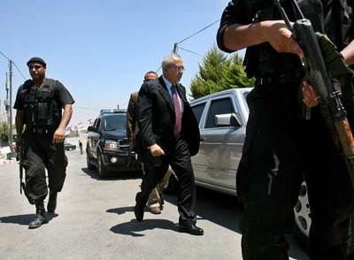 EN BUSCA DE LA AYUDA DE WASHINGTON