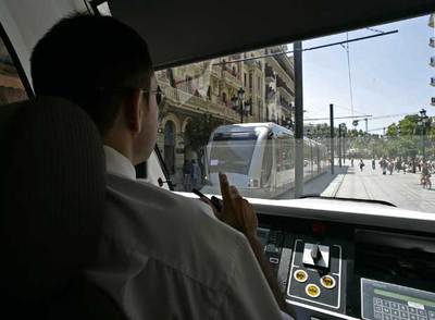 Nueva prueba con dos trenes del tranvía de Sevilla