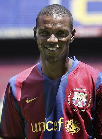 Abidal, ayer en su presentación.