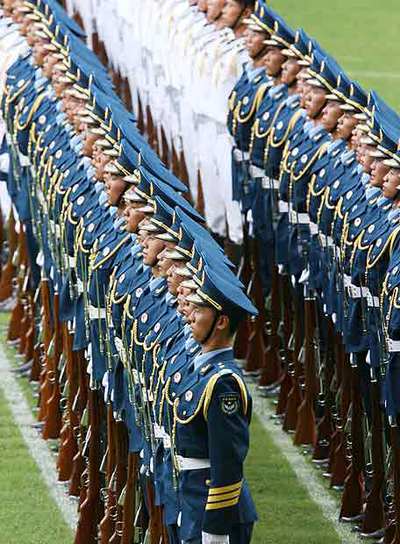 El Ejército chino estrena uniforme