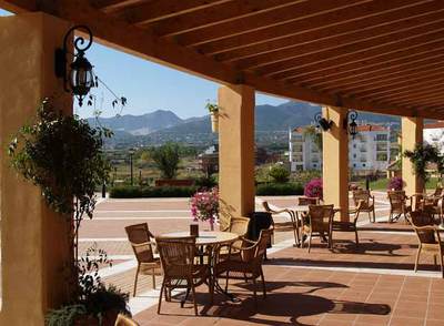 Una terraza del complejo Sol Andalusí, en Alhaurín de la Torre (Málaga).