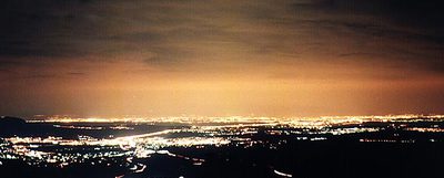 Vista nocturna de Madrid desde el Alto de los Leones.