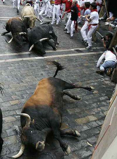 Los  cebada gago,  a su paso por Mercaderes.